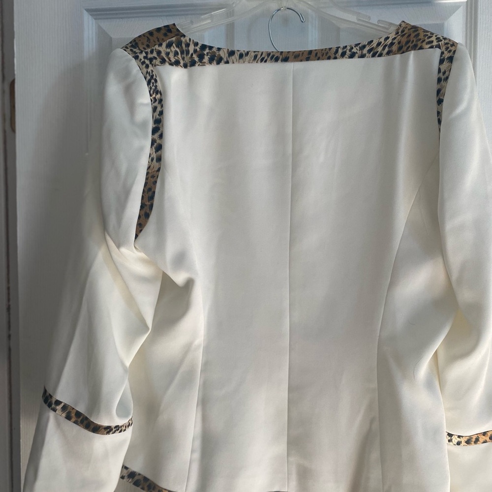 Cream and leopard skirt set by Midnight Velvet size 16